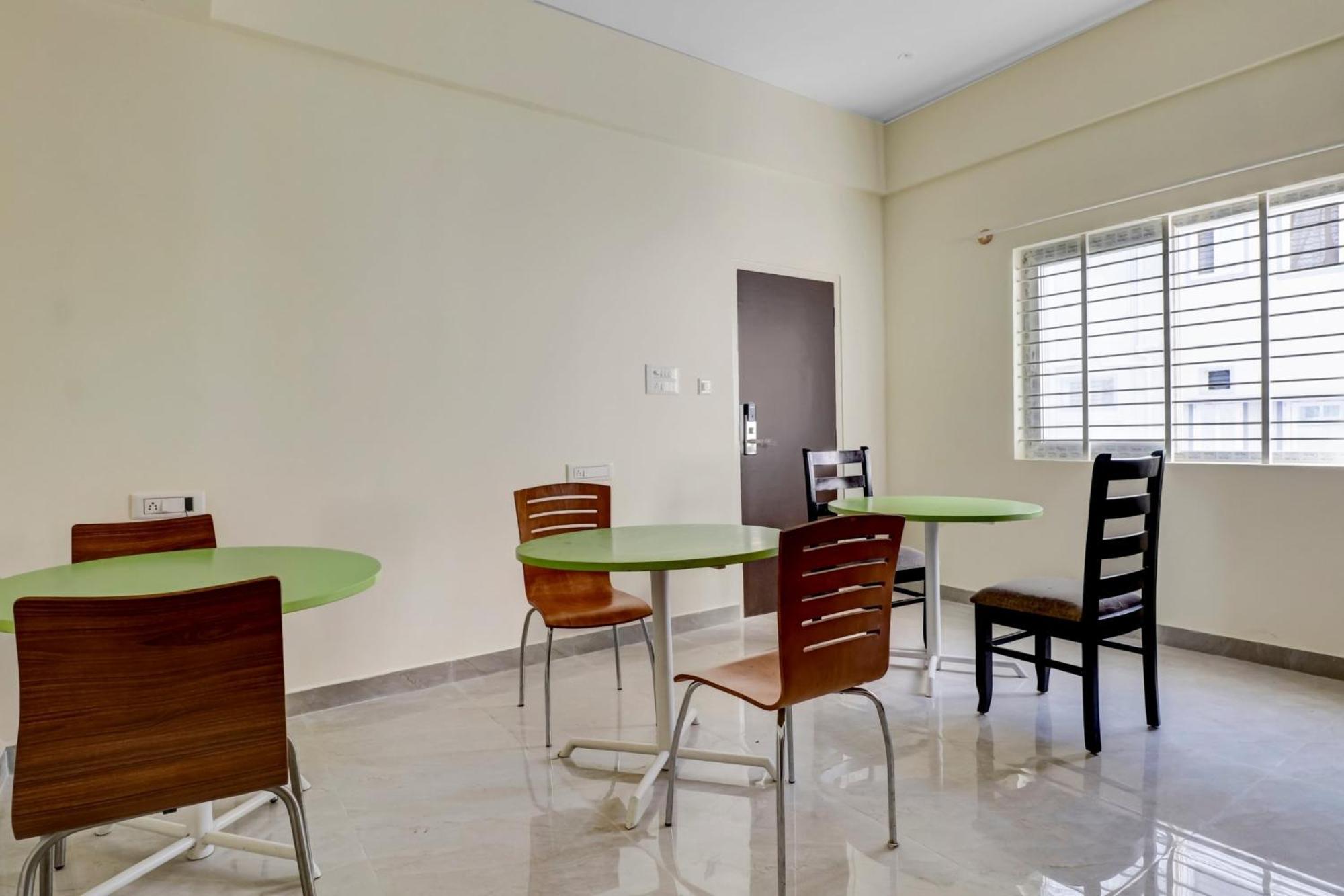 Hotel O Manyata Palace 班加罗尔 外观 照片