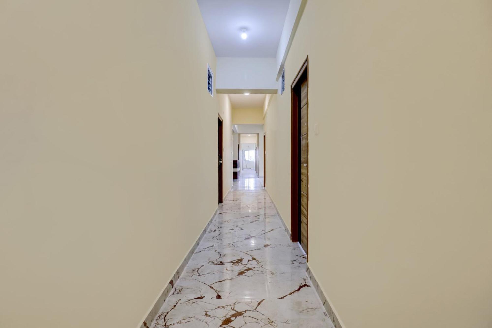 Hotel O Manyata Palace 班加罗尔 外观 照片